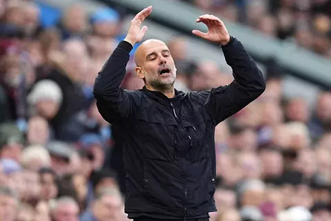 "ثعبان وشيطان".. هجوم أفريقي ناري على جوارديولا